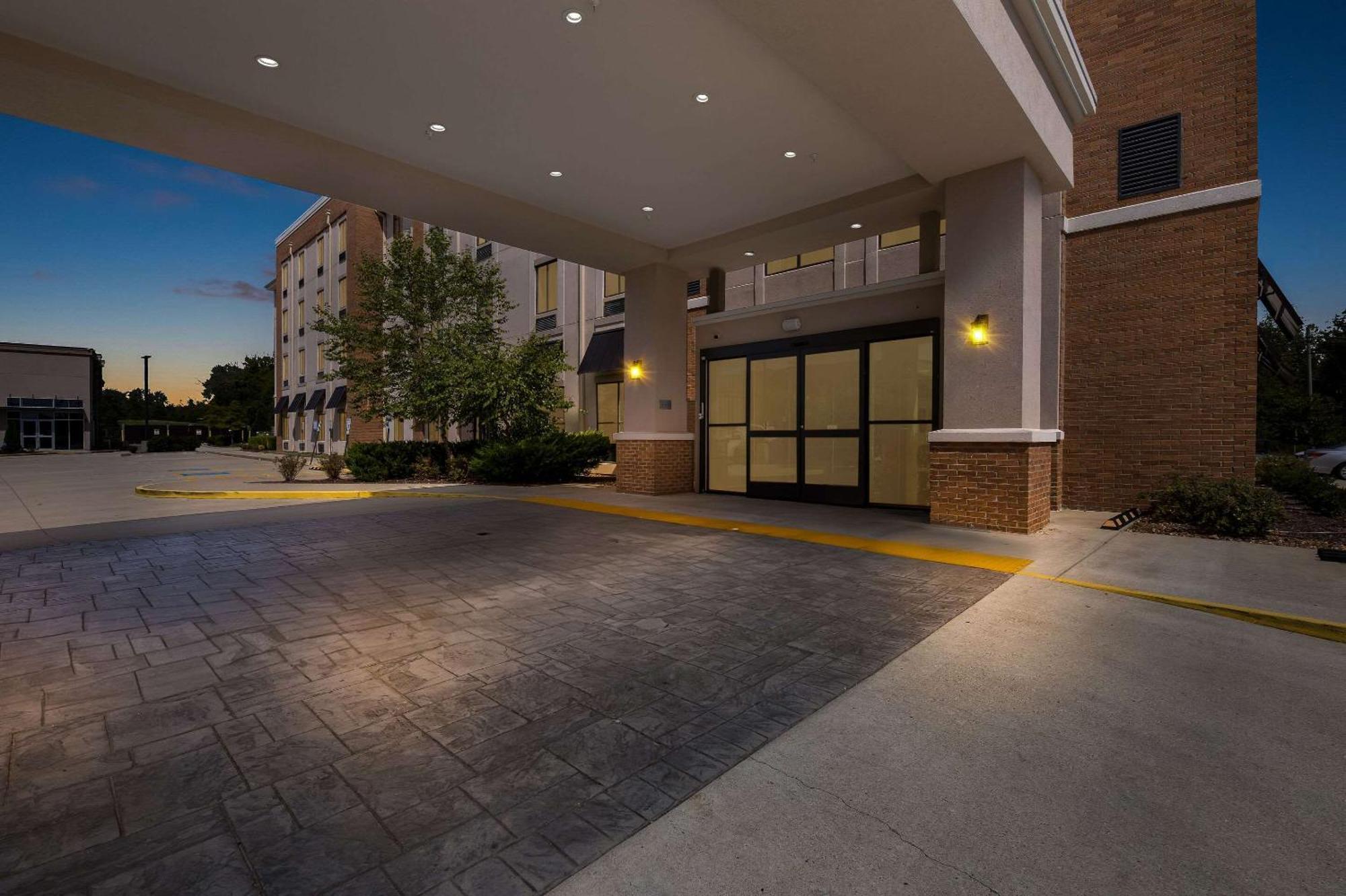 Comfort Suites Columbia Exterior foto